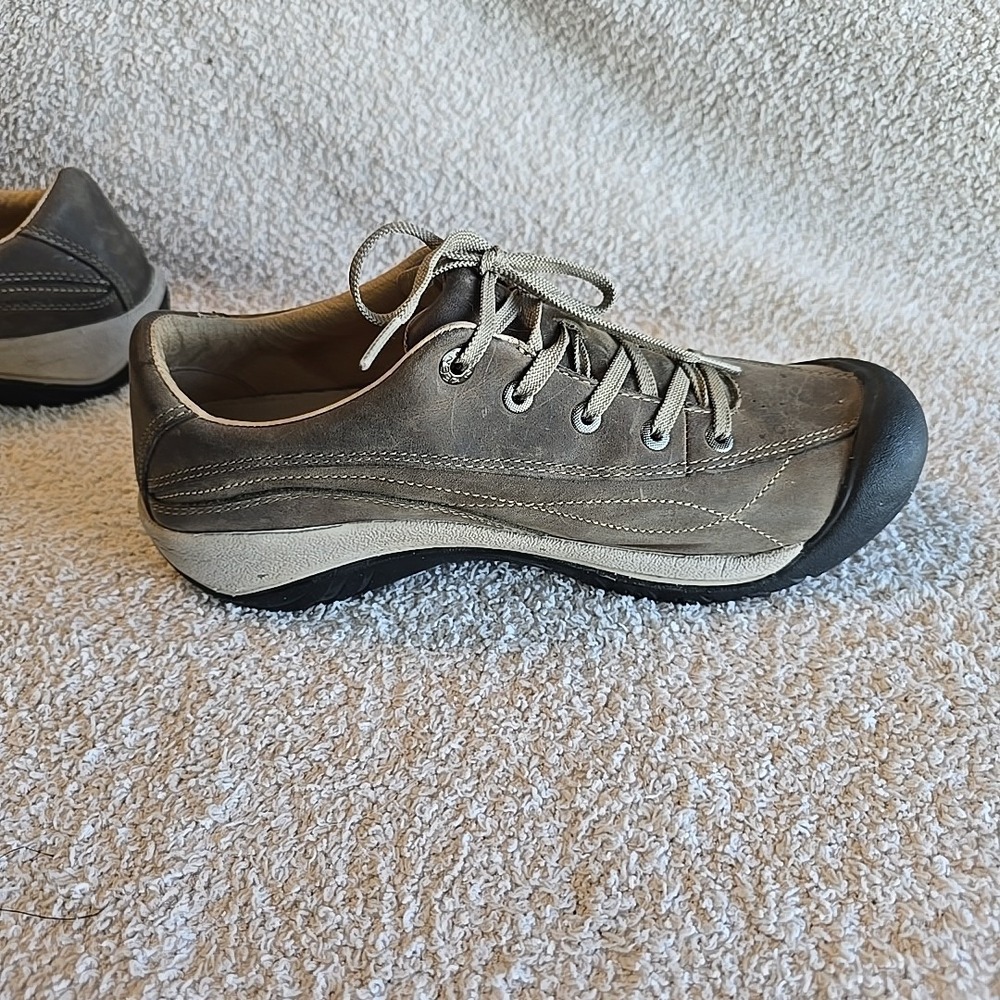 Keen Women's Brown Toyah Lace Up Trail Shoes Hiking Outdoor‎ Gorpcore Size 9.5 - Picture 5 of 13